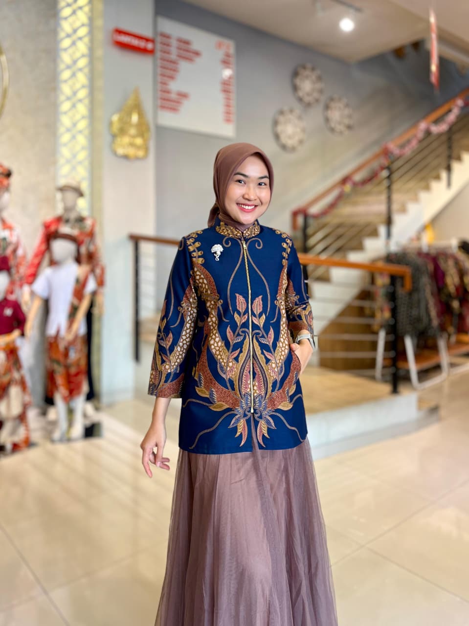 Ready-to-Wear Eksklusif & Private Fitting Room